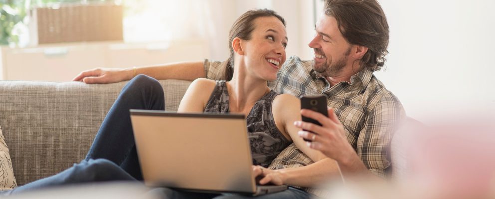 Here's the difference between online banking and mobile banking