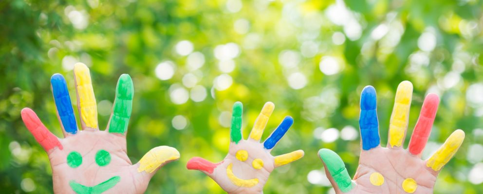 It's possible to throw a kid's birthday party on a budget--and make sure everyone has fun