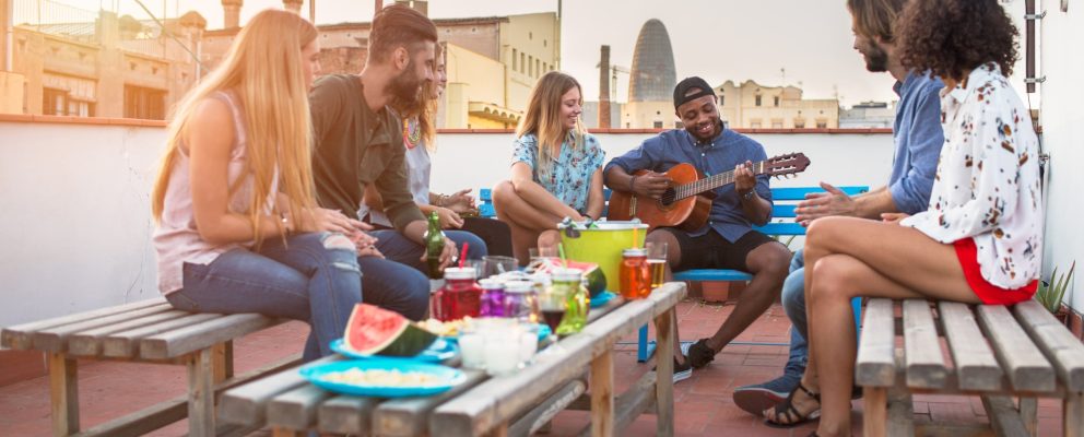 Follow these tips to learn how to have a social life on a budget