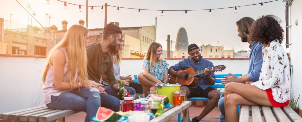 Follow these tips to learn how to have a social life on a budget