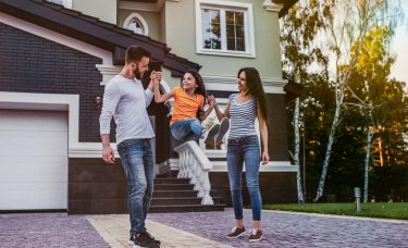 If you're looking for a bank account for busy families, this article can help.