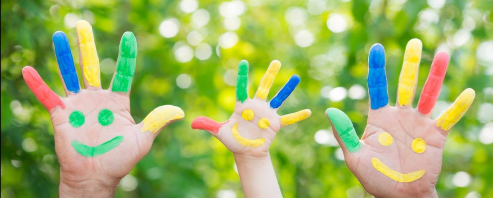 It's possible to throw a kid's birthday party on a budget--and make sure everyone has fun