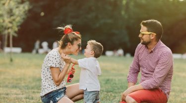 Looking for tips to be frugal with your checking account? Check out this article